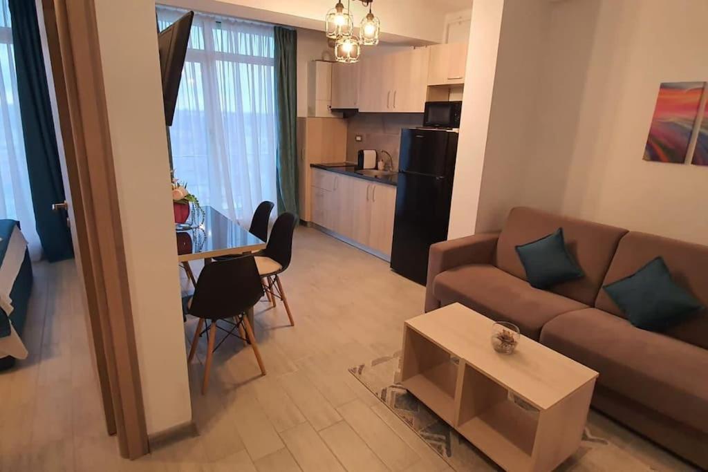 Alezzy Beach Apartament Prima Linie La Mare Năvodari Kültér fotó